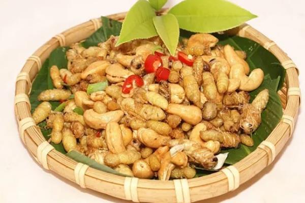 雄蜂蛹的价格，一斤需要120-200元左右