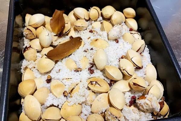 怎么吃银杏果，可蒸煮、翻炒等弄熟后食用