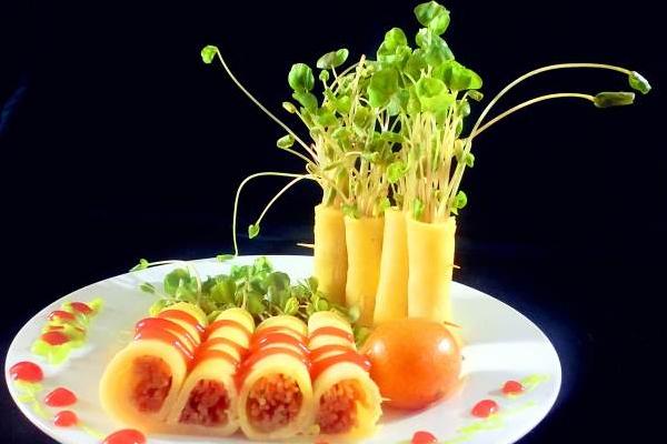 常用的摆盘花草,分为花瓣摆盘、叶片摆盘等