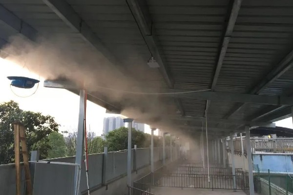 养殖场如何灭鼠，可利用捕鼠器人工捕捉