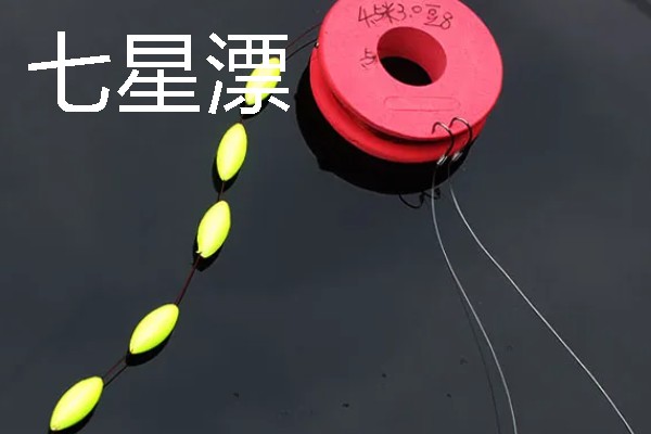 秋冬野钓鲫鱼用什么饵料，选择腥味的饵料最好