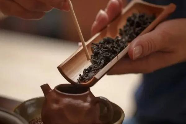 岩茶是不是发酵茶，属于发酵茶中的半发酵茶