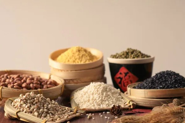 五谷杂粮的种类，一般指稻谷、麦子、大豆、玉米和薯类
