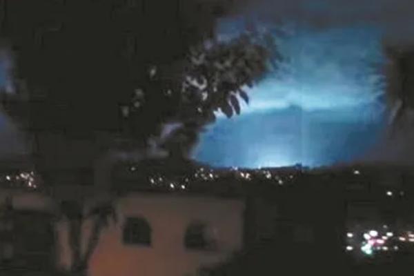 地震前动物有什么异常表现，鼠、蛇等动物会成群结队地跑出洞穴