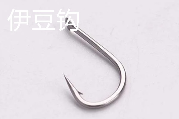 挂红虫要用有刺钩吗，挂在有刺钩上面不易脱落且不易跑鱼