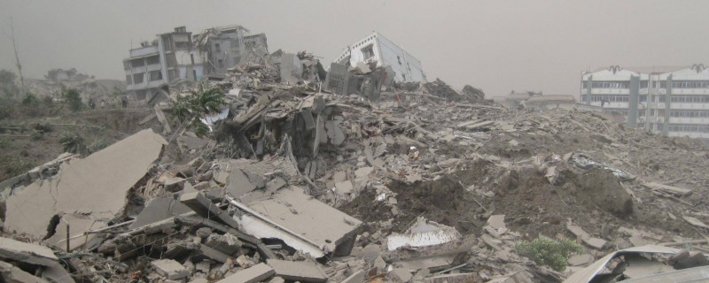 地震前动物有什么异常表现，鼠、蛇等动物会成群结队地跑出洞穴