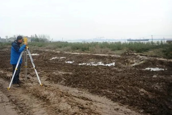 量地如何算亩，可以使用皮尺测量