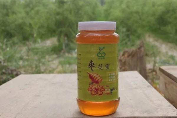 冬天建议喝槐花蜜还是枣花蜜,建议喝枣花蜜