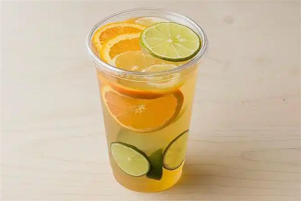 黄柠檬和青柠檬哪个泡水喝更好，用黄柠檬泡水更加合适