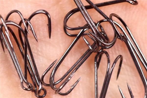 怎样选择鱼钩的型号大小,型号要根据目标鱼种来选择