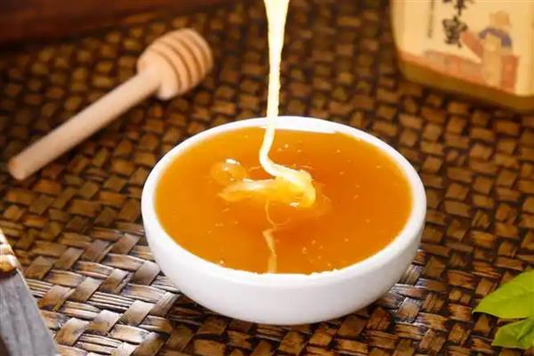 蜂蜜放了5年还能不能吃，没有变质就可以食用