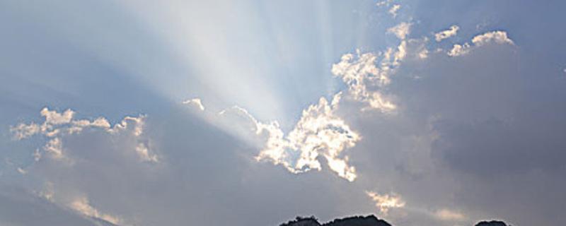 散射光照的意思，是指经过一些物体遮挡后透下来的光线