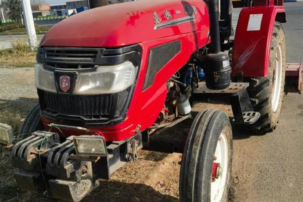 农机把持中的三个留心,首先要用运动扳手拧紧缸盖螺丝