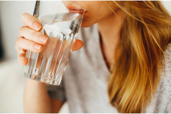 粉色花叶万年青有没有毒,属于天南星科植物全株有毒