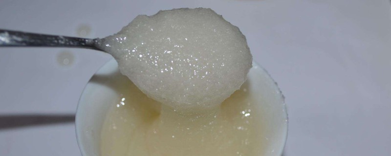 蜂蜜的结晶原理，从粘稠的液体状变成固体状