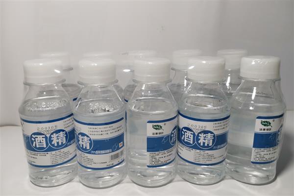 不能给狗狗吃的食物,常见的有巧克力、酒精等