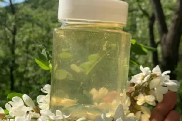 意蜂蜜还是中蜂蜜更好，中蜂蜜的营养含量可能稍胜一筹