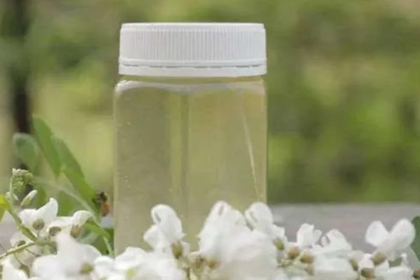 意蜂蜜还是中蜂蜜更好，中蜂蜜的营养含量可能稍胜一筹