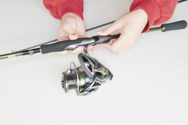 海竿的使用方法，串钩线组是海竿常用的线组