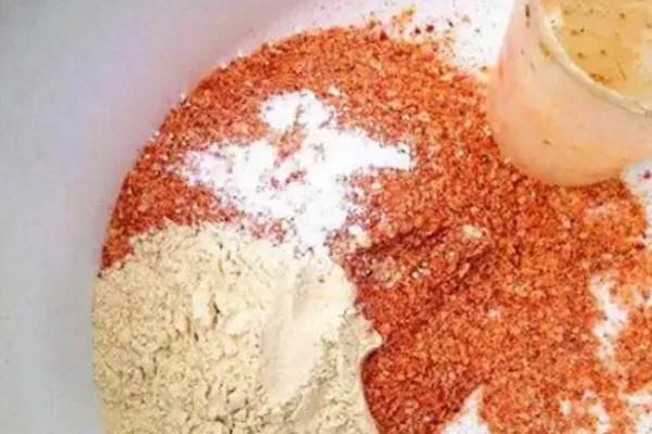 钓鲫鱼用千又几号钩，取决于鱼情