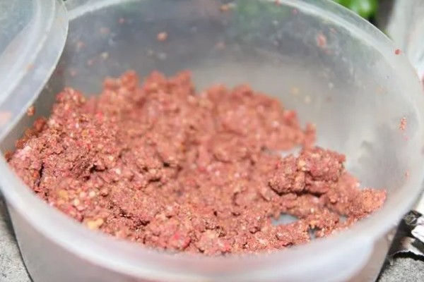 钓鲫鱼用千又几号钩，取决于鱼情