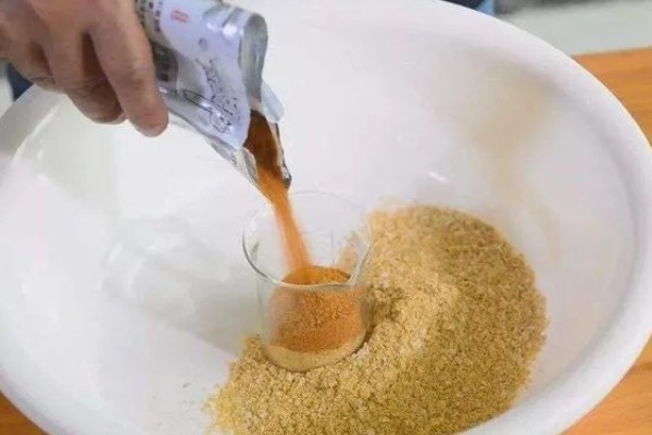 钓鲫鱼用千又几号钩，取决于鱼情