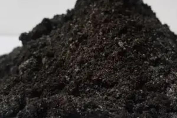 黄瓜弯曲怎么防治，牙签插蔓可让弯瓜伸直