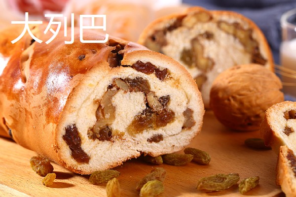 哈尔滨的特色美食，有锅包肉、哈尔滨红肠等