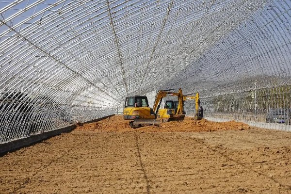农田能建大棚搞养殖吗，基本农田不可以建大棚来搞养殖