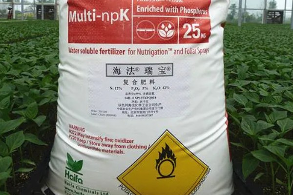 巴西从俄罗斯进口磷复肥的原因是什么，运输成本较低