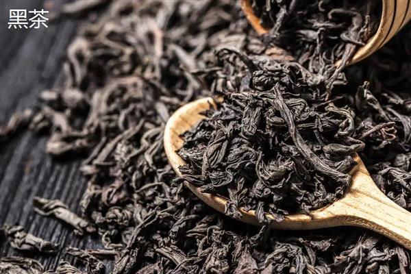 红茶与黑茶的区别，生产工艺、发酵程度有所不同