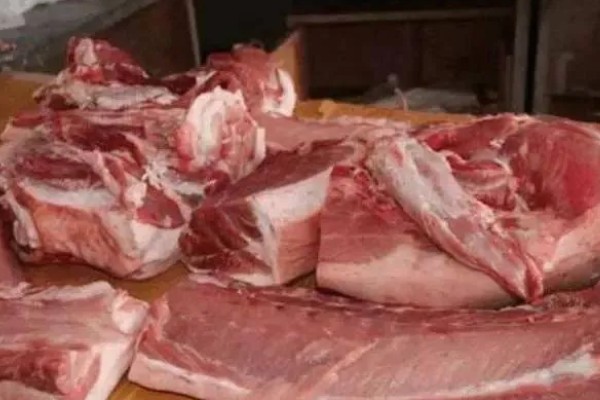 公猪肉为什么有骚味，核心来源为雄烯酮、粪臭素