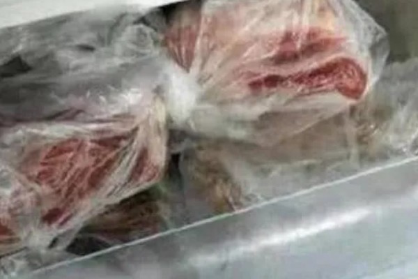 公猪肉为什么有骚味，核心来源为雄烯酮、粪臭素