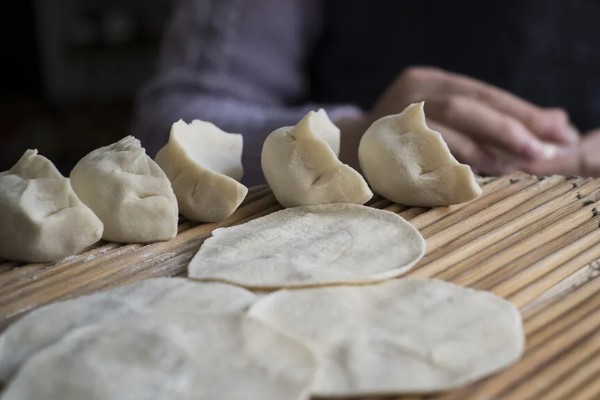 牡丹吊兰能不能吃，花朵和嫩茎叶可以食用