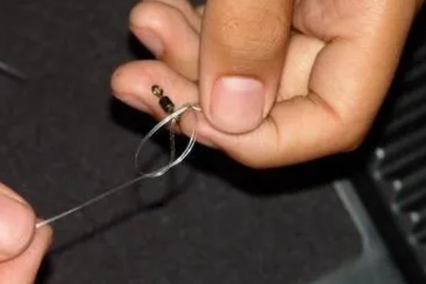 传统钓怎么调立漂,第一步是重铅找底