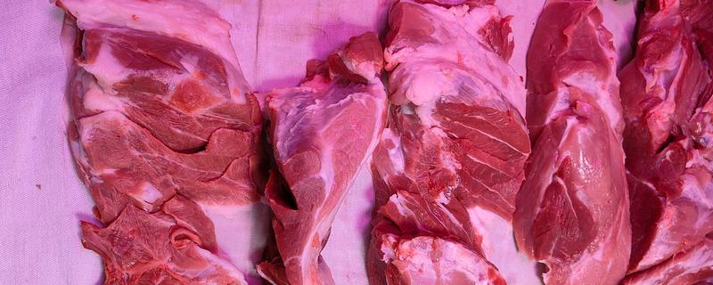 公猪肉为什么有骚味，核心来源为雄烯酮、粪臭素