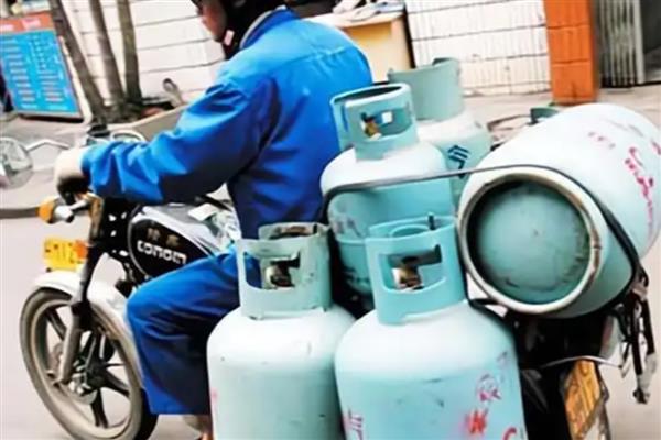 农村的暴利小生意，有防水服务、荒山开发等