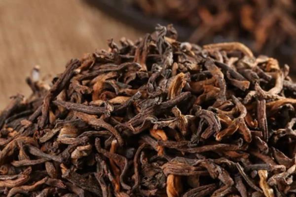 有哪些常见的黑茶，有黑砖茶、青砖茶等