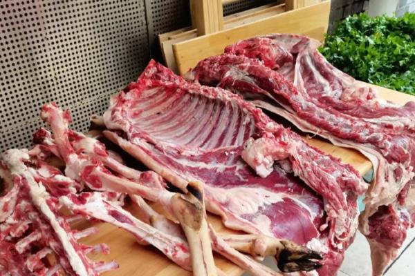 立冬适合吃什么,有饺子、香饭、羊肉等食物