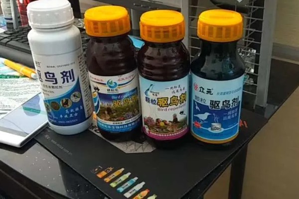 驱鸟剂的使用方法,水剂兑水零星喷雾或挂瓶使用
