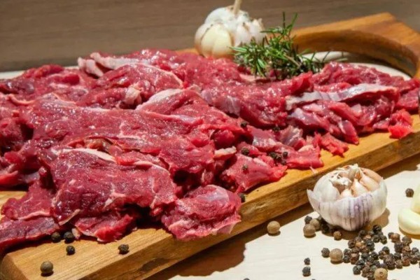 羊的哪些部位的肉好吃，有羊上脑、羊腿肉等